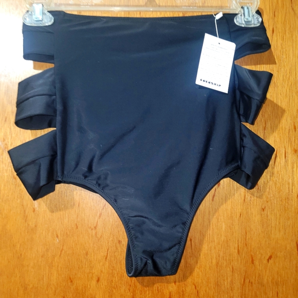 XL Cutout Spring Break Bathing Suit Bottoms NWT